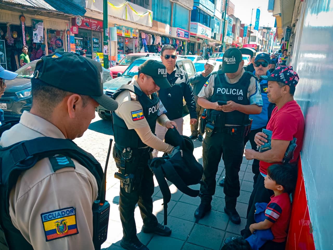 𝗢𝗽𝗲𝗿𝗮𝘁𝗶𝘃𝗼𝘀 𝗱𝗲 𝗖𝗼𝗻𝘁𝗿𝗼𝗹 𝗠𝗶𝗴𝗿𝗮𝘁𝗼𝗿𝗶𝗼 𝘆 𝗖𝗼𝗻𝘁𝗿𝗼𝗹 𝗱𝗲𝗹 𝗕𝘂𝗲𝗻 𝗨𝘀𝗼 𝗱𝗲𝗹 𝗘𝘀𝗽𝗮𝗰𝗶𝗼 𝗣𝘂́𝗯𝗹𝗶𝗰𝗼