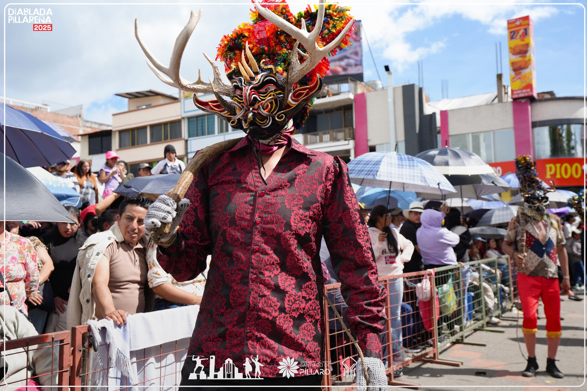 Píllaro inició el 2025 con la Diablada Pillareña