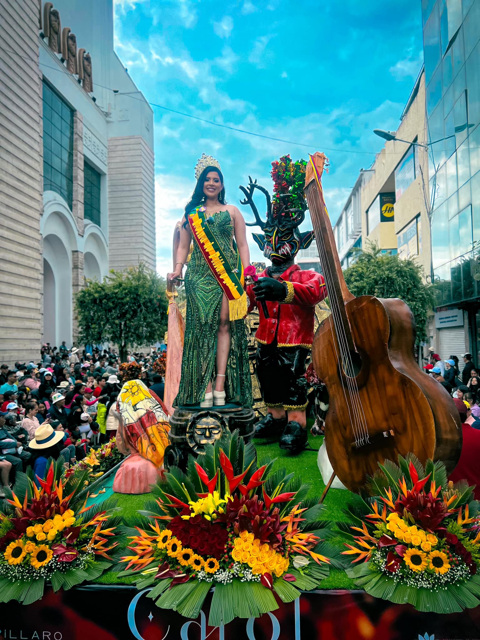 ¡FELICIDADES A NUESTRA HERMOSA REPRESENTANTE, CAROL BARRIGA!