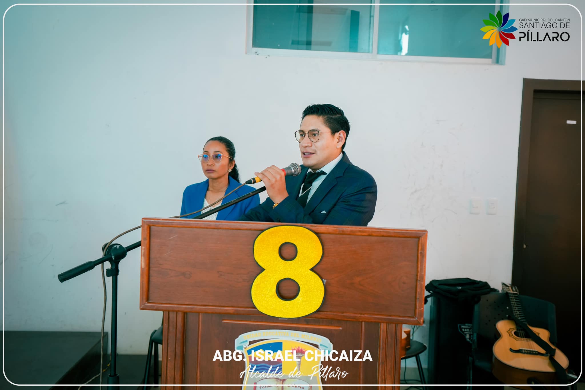 ¡8 años de educación y progreso!